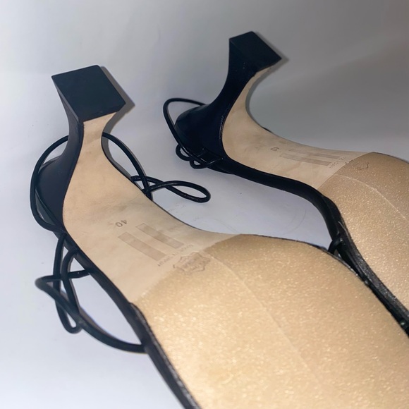 MIISTA London Kitten Heel Black Strappy Sandal SZ 9 NWB - Picture 10 of 12